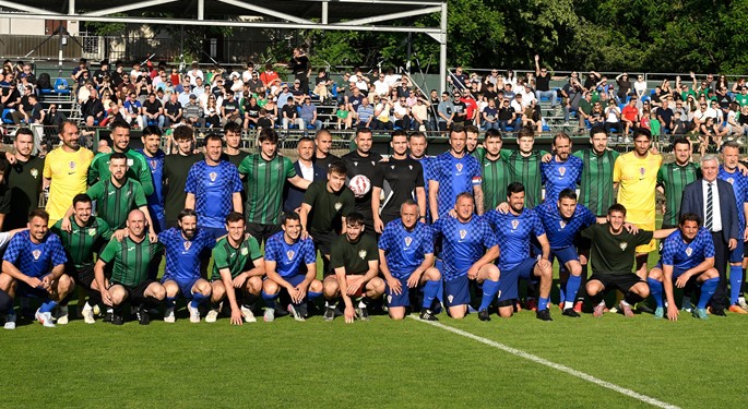 Legende Vatrenih humanitarnom utakmicom obilježile stoti rođendan NK Trešnjevka