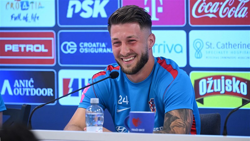 Pašalić: "Pozicije mi nisu problem, najbitnije je igrati za momčad"