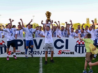 Glavni tajnik Tomaško uručio Rudešu medalje i trofej