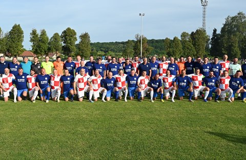 Hrvatska veteranska reprezentacija na proslavi 80 godina NK Željezničar Markovac Našički