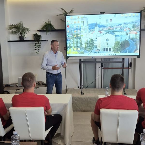 Održan seminar sudaca SuperSport Hrvatske nogometne lige