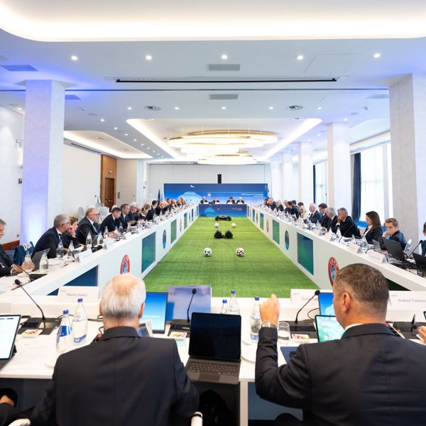 Kustić sudjelovao na sjednici Izvršnog odbora Uefe u Solunu