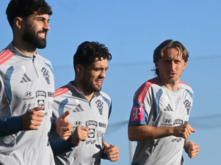 Briljantna asistencija Gvardiola, Modrić asistent za bod Milana