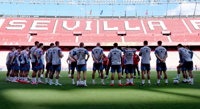 Seviljski brijači i vatrene nogometne arije