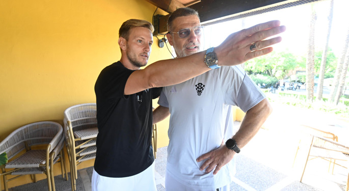 Legende Seville Davor Šuker i Ivan Rakitić posjetili Vatrene