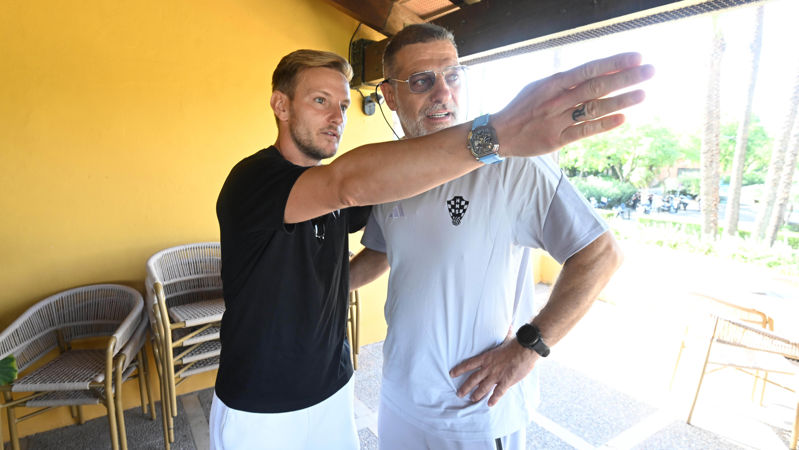 Legende Seville Davor Šuker i Ivan Rakitić posjetili Vatrene