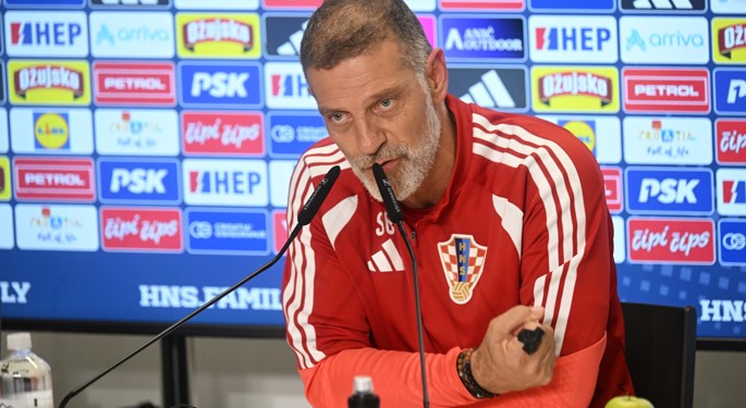 Bilić: "Neću potonuti, a igrači gore od želje da poprave dojam"