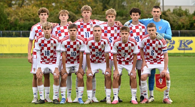 Hrvatska u Samoboru uvjerljiva protiv Walesa