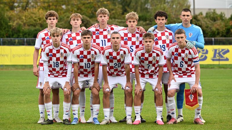 Hrvatska u Samoboru uvjerljiva protiv Walesa