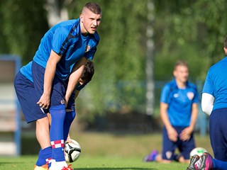 S desetoricom poraženi od Paragvaja