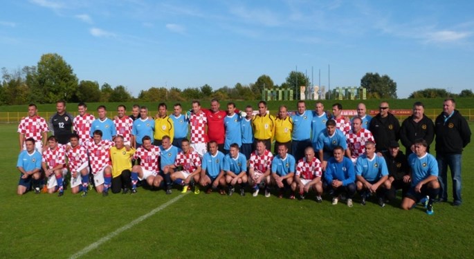 Selekcija veterana HNS-a gostovala u Sisku i u ogledu protiv veterana 2. gbr Gromovi ostvarili pobjedu!