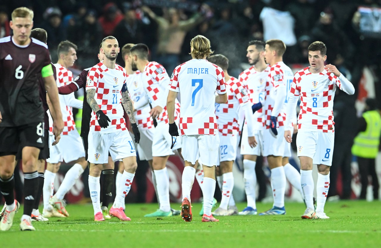 Hrvatska pobijedila Latviju i stigla na korak do plasmana na Euro