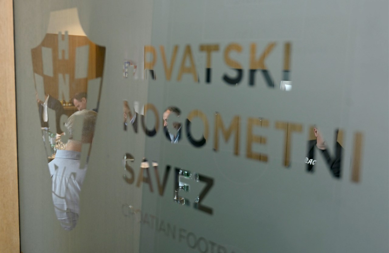 Arbitra ni Sud Hrvatski Nogometni Savez