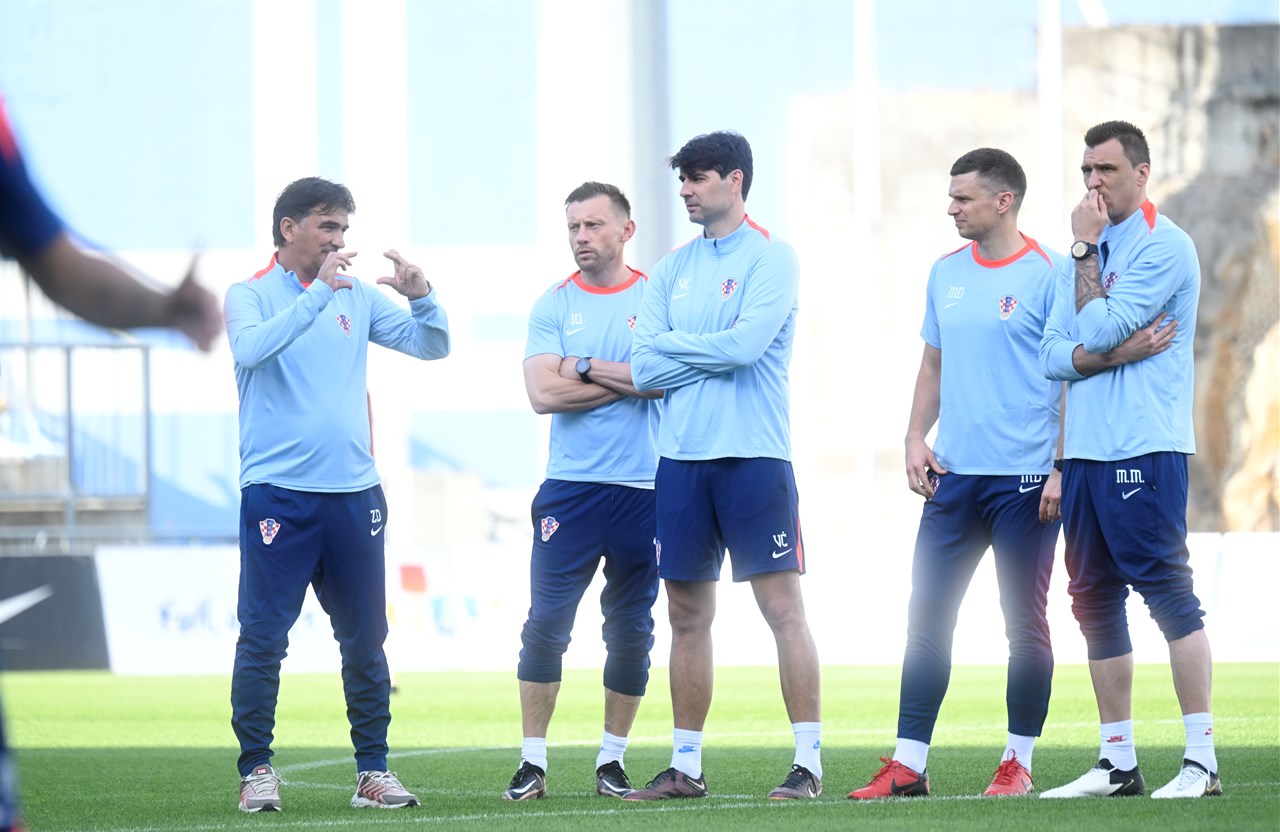 Proslavljeni Vatreni i izbornik Dalić na humanitarnom susretu u Livnu