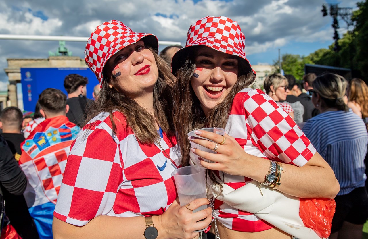 Vatreno zagrijavanje uoči utakmice s Crnom Gorom