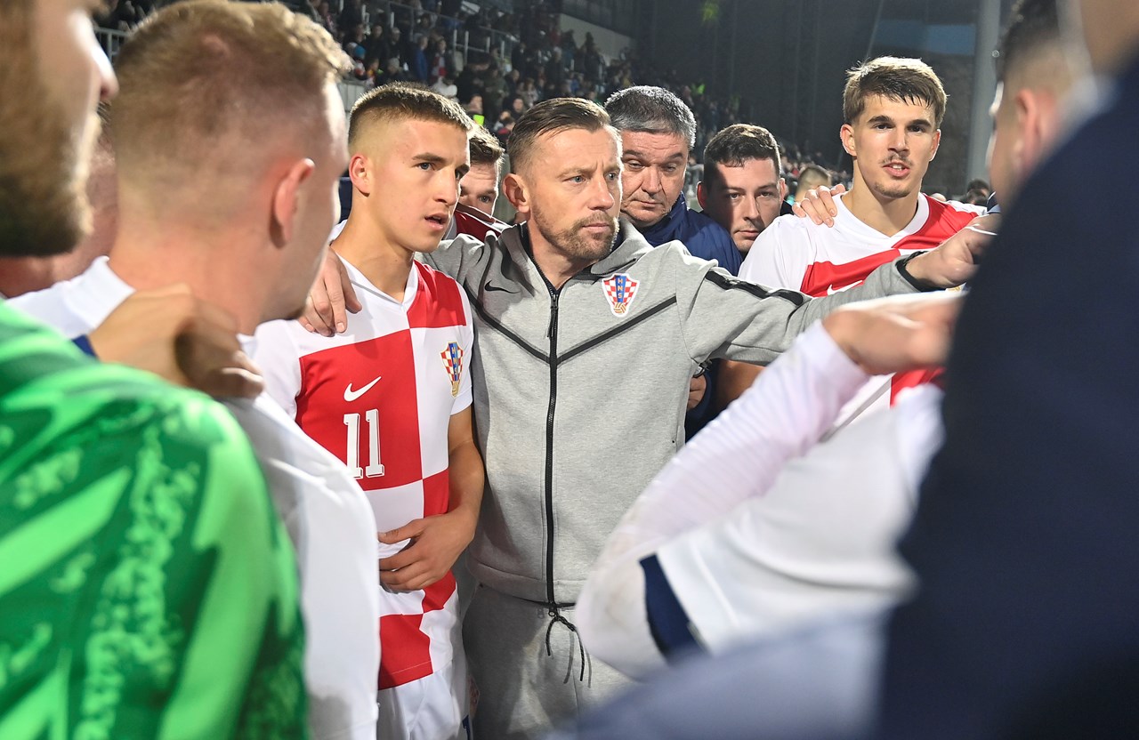 Olić: "Žao mi je što se ova generacija nije plasirala na Euro, ali zadovoljan sam s dečkima"