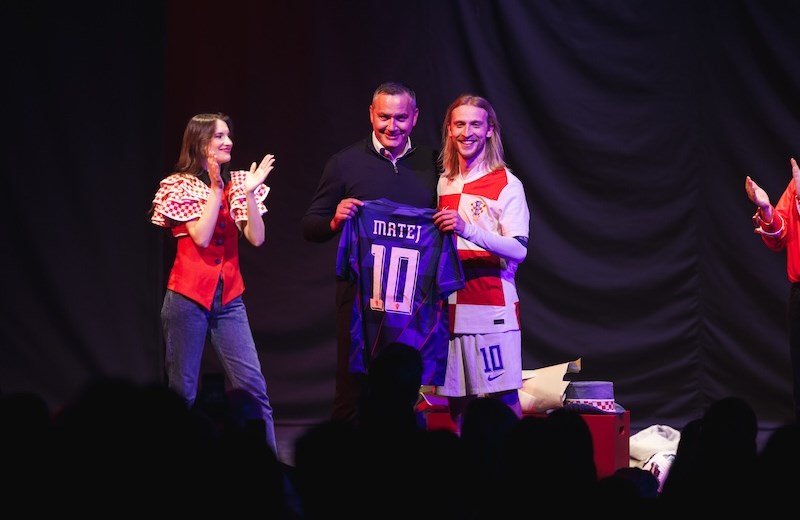 Kazališna premijera "Luka Modrić: Moja igra" oduševila publiku u Zagrebu