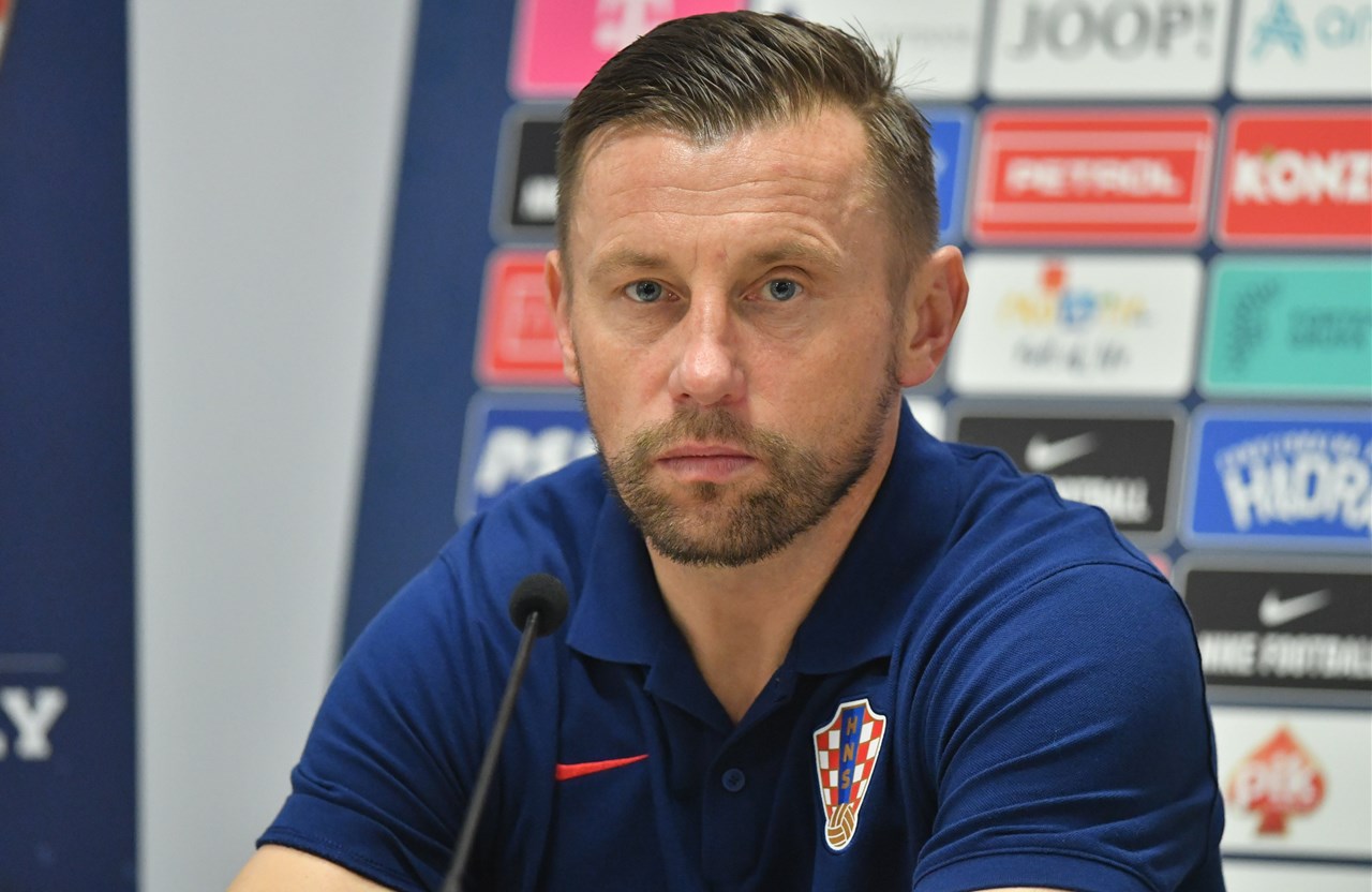 Olić: "Imamo bolju ekipu i želimo to potvrditi na terenu"