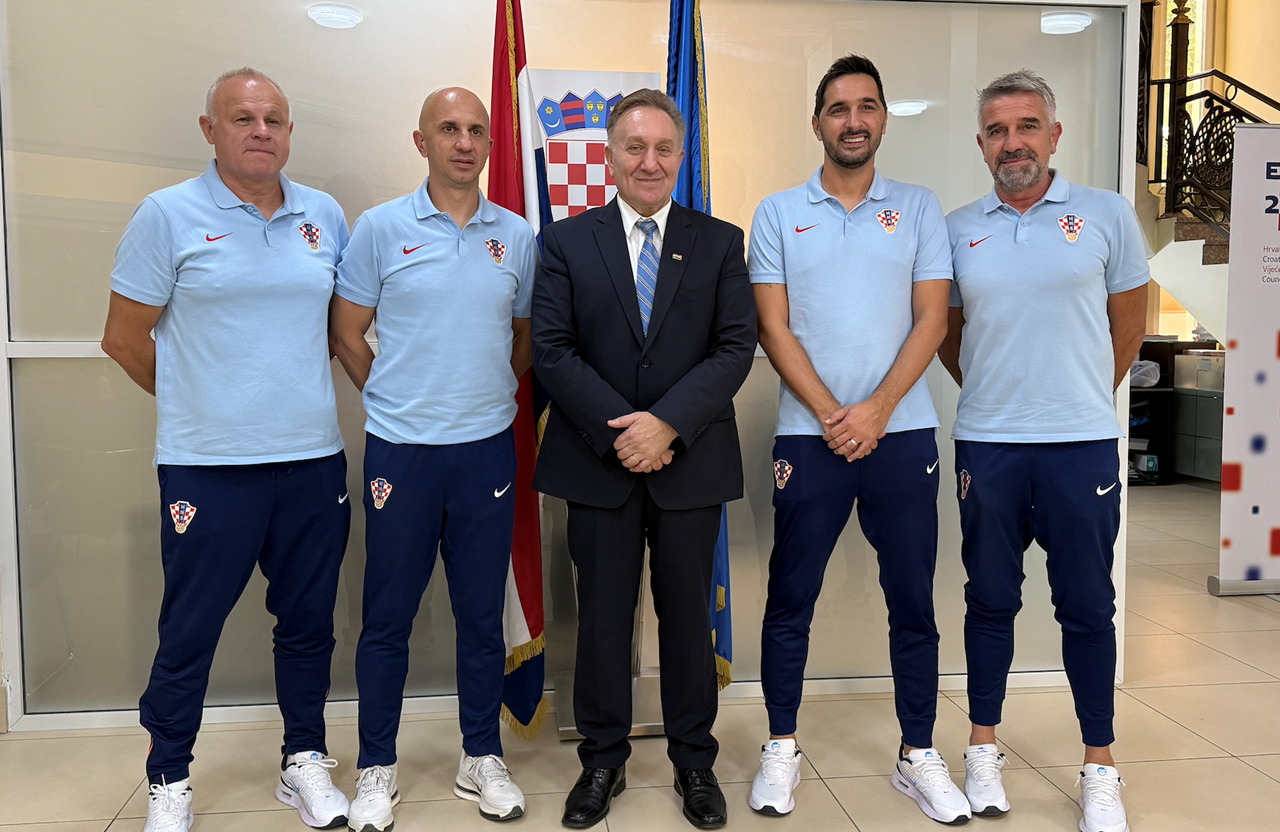 Hrvatska delegacija posjetila Veleposlanstvo RH u Dohi