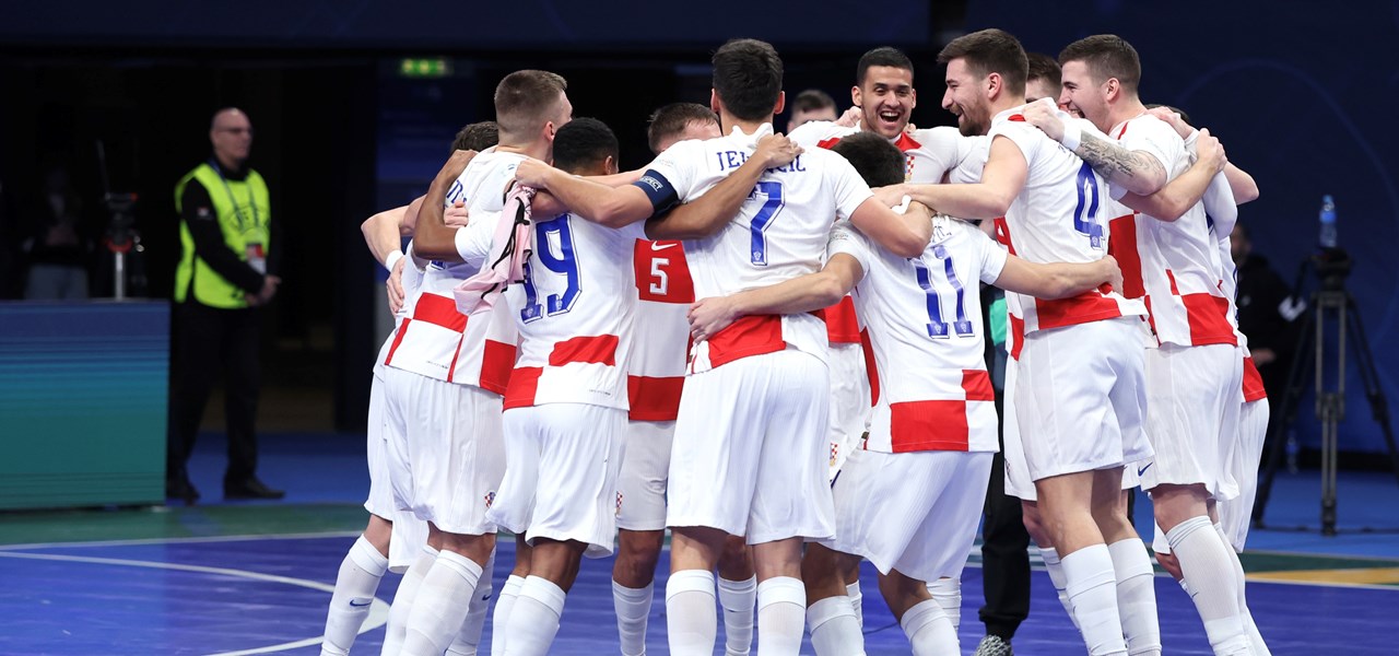 “Privilegirani” let iznad oblaka i skromnost koja ne dopušta da polete