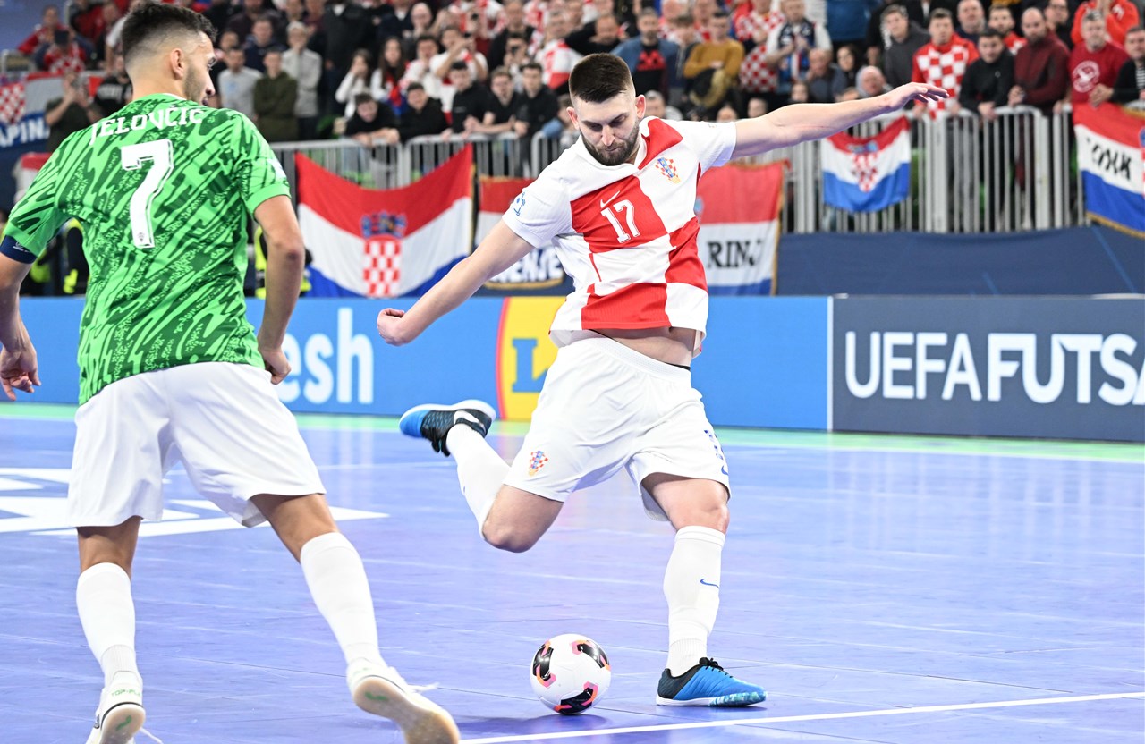 Sekulić: “Neopisiv je osjećaj doživjeti himnu u svetom dresu u onakvom ambijentu“