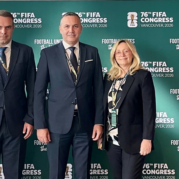 Delegacija HNS-a na Kongresu Fife u Vancouveru