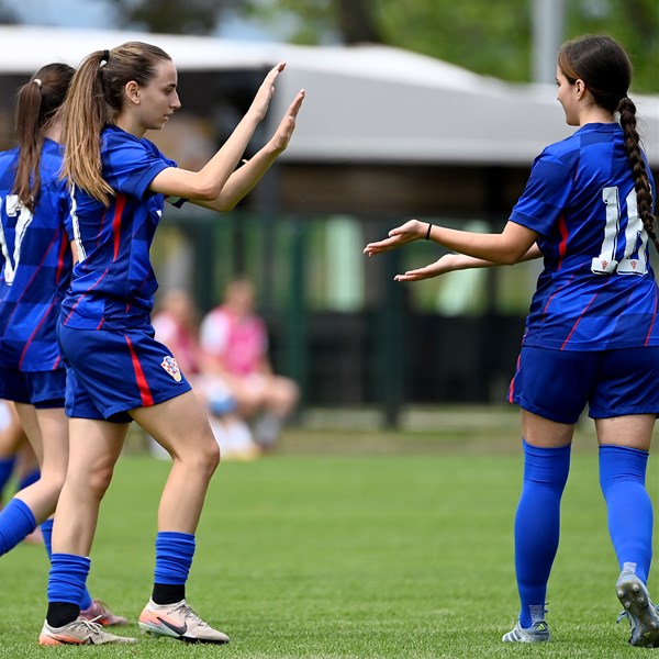 Uvjerljiva pobjeda U-16 reprezentacije na startu turnira u Ivanić-Gradu