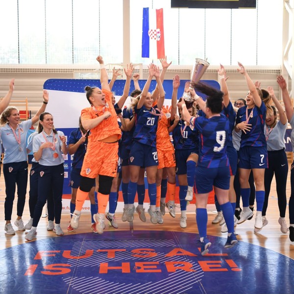Hrvatska osvojila srebro na Futsal Weeku, Tomkić najbolja vratarka turnira
