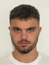 Toni Puharić