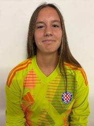 Leona Galešić